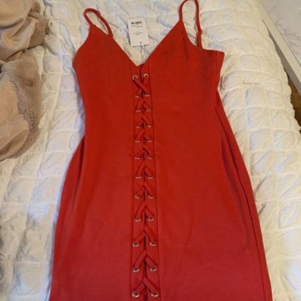 orange dress